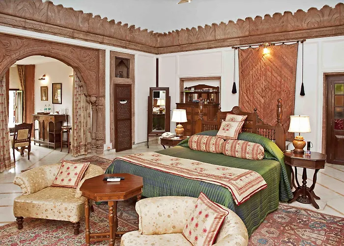 Welcomheritage Bal Samand Lake Palace