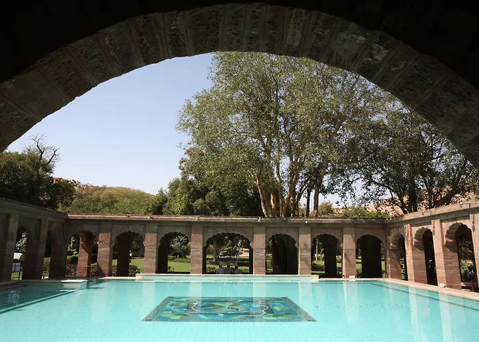 Welcomheritage Bal Samand Lake Palace
