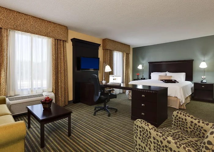 Hampton Inn & Suites Mahwah