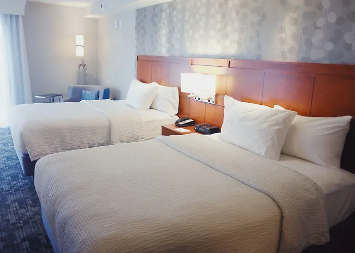 Courtyard By Marriott Owensboro Hotel