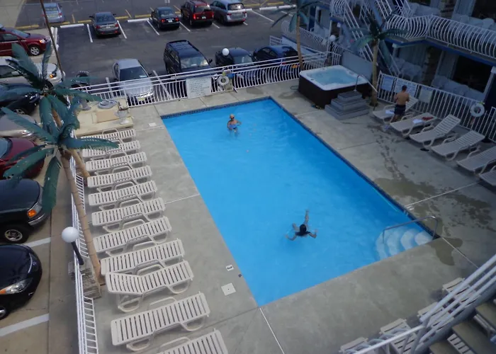 Quarterdeck Motel