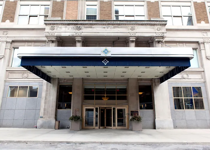 Milwaukee Athletic Club Hotel