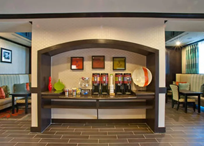 Hampton Inn & Suites Denison
