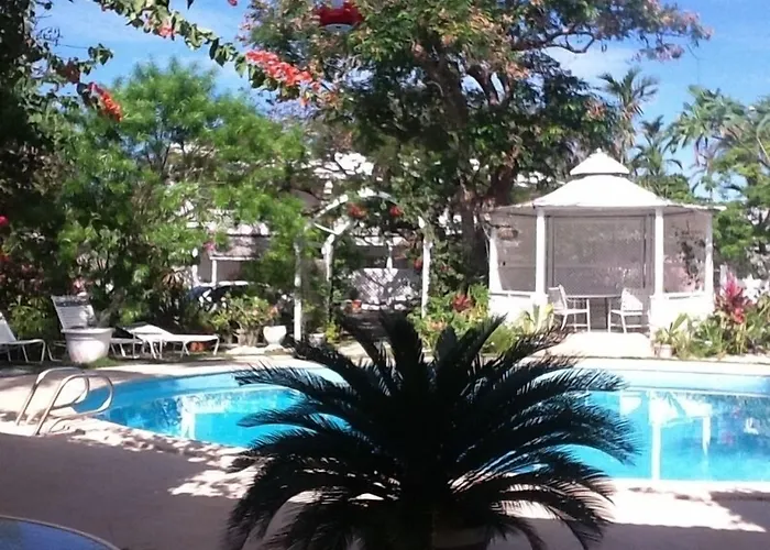 Orchard Garden Hotel Nassau