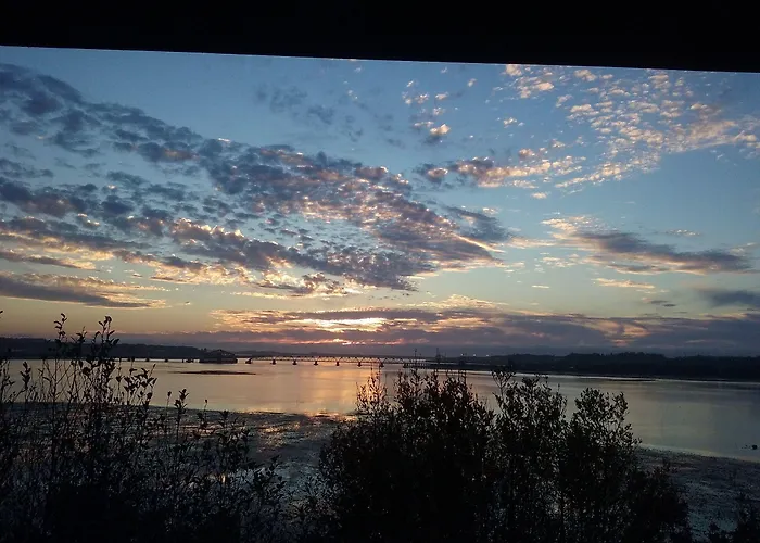 Bay Bridge Motel