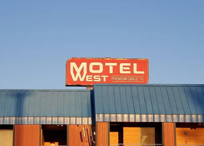 Motel West