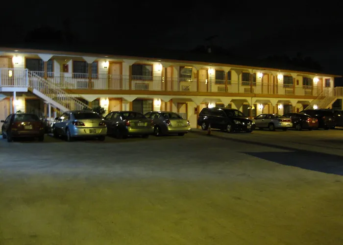 Pinn Road Inn And Suites Lackland Afb And Seaworld