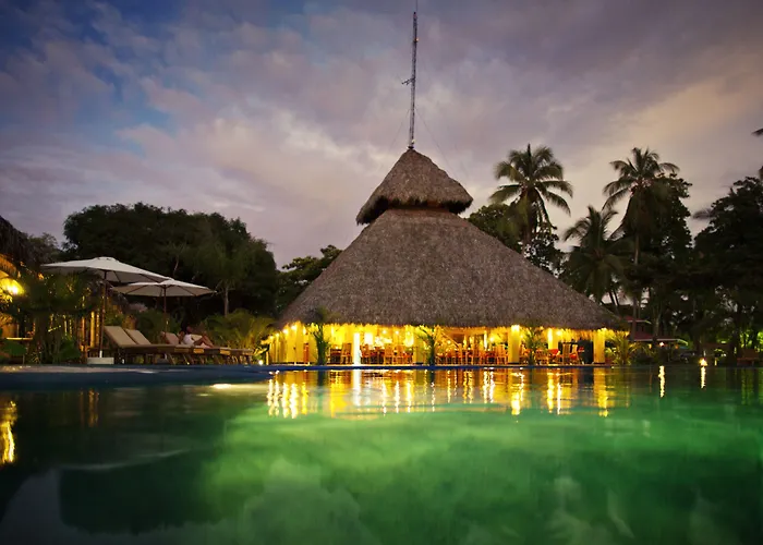 Clandestino Beach Resort Parrita