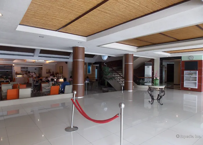 Circle Inn Hotel And Suites Bacolod