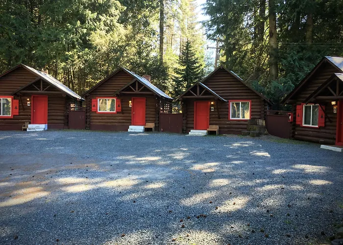 Gateway Inn & Cabins