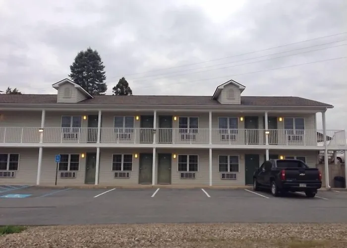 All Suites Inn Budget Host