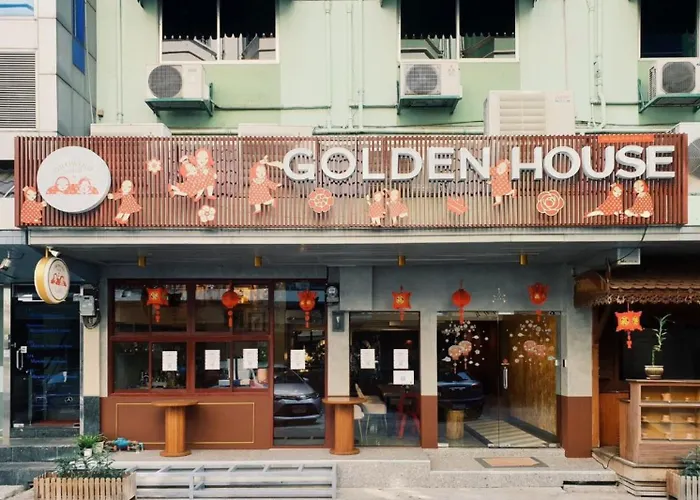 Golden House Bts Chidlom Bangkok Hotel