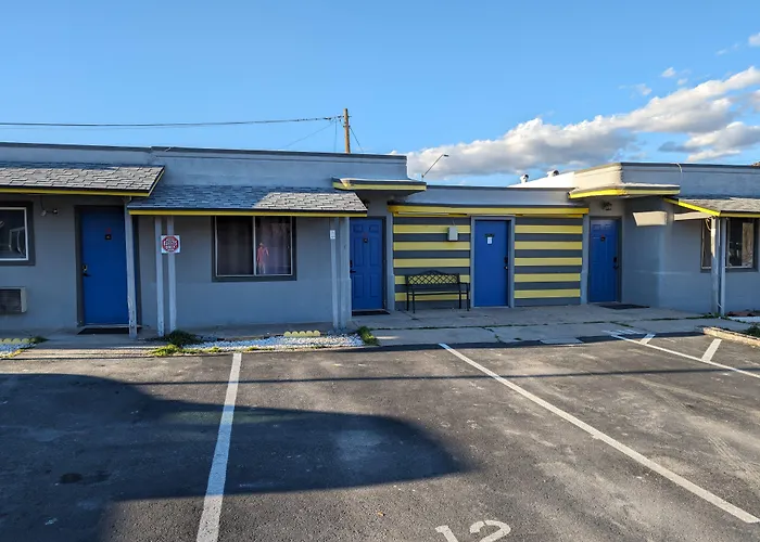 Belle Aire Motel Globe