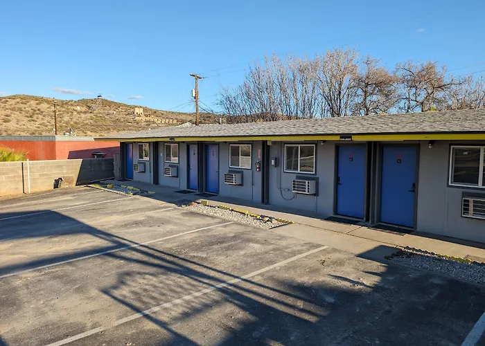 Belle Aire Motel Globe