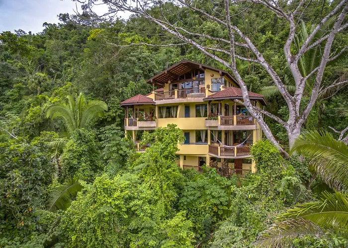 Sleeping Giant Rainforest Lodge Belmopan