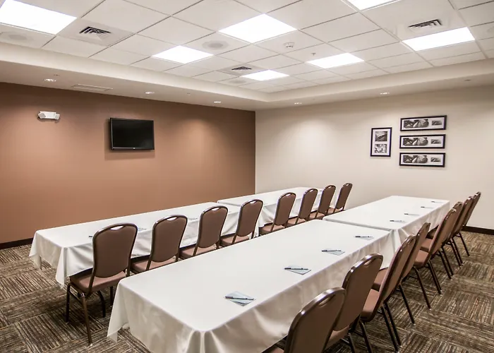 Sleep Inn & Suites Garden City