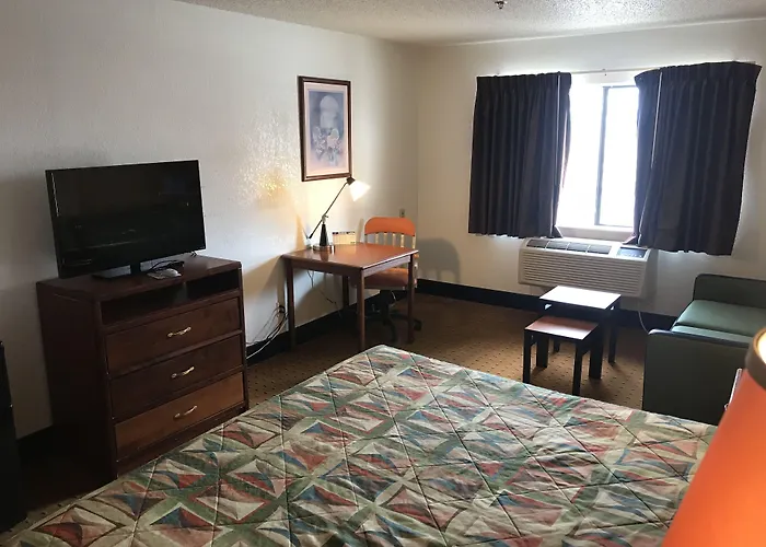 Brentwood Inn & Suites Hobbs