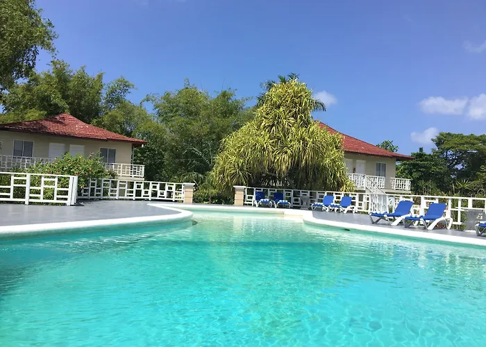 Coral Seas Garden Resort