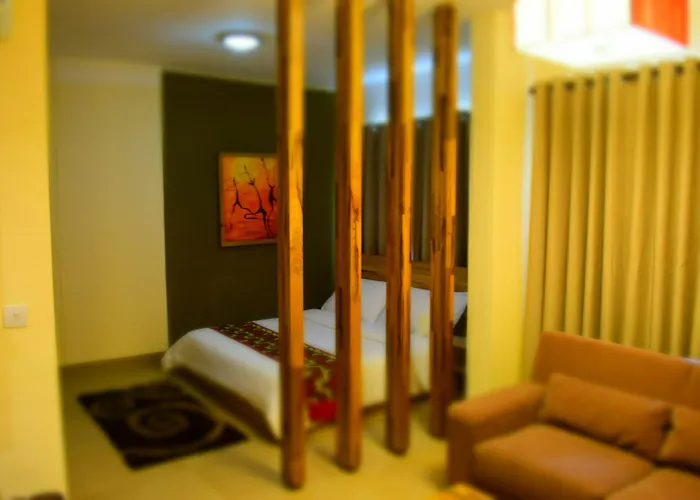 Roots Hotel Apartment Accra