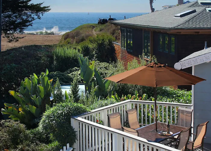 Ocean Echo Inn & Beach Cottages Capitola