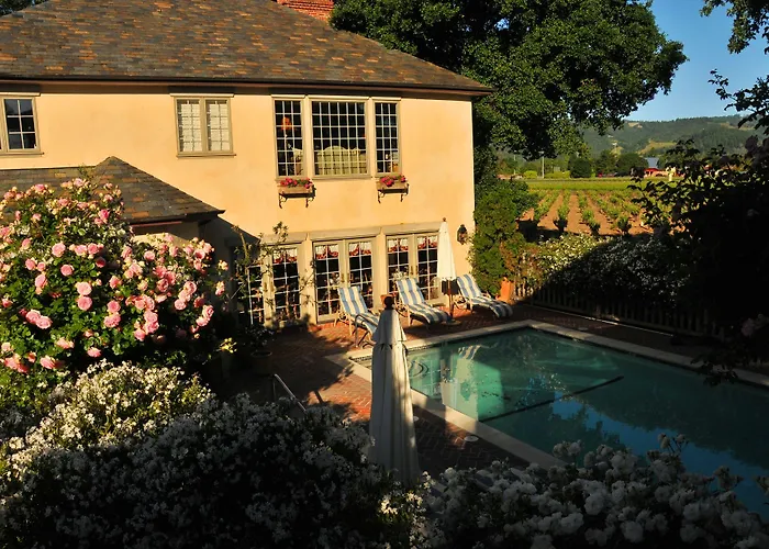 Vineyard Country Inn St. Helena