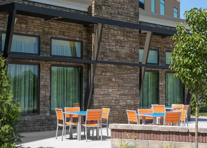 Holiday Inn Express Moline - Quad Cities Area By Ihg