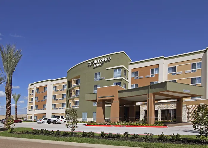 Courtyard By Marriott Victoria