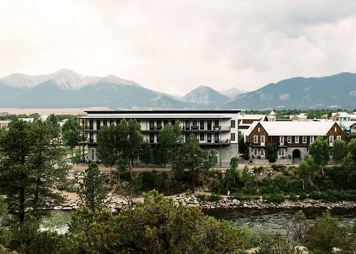 Surf Hotel & Chateau Buena Vista