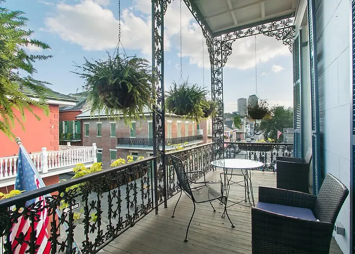 Lafitte Hotel & Bar New Orleans
