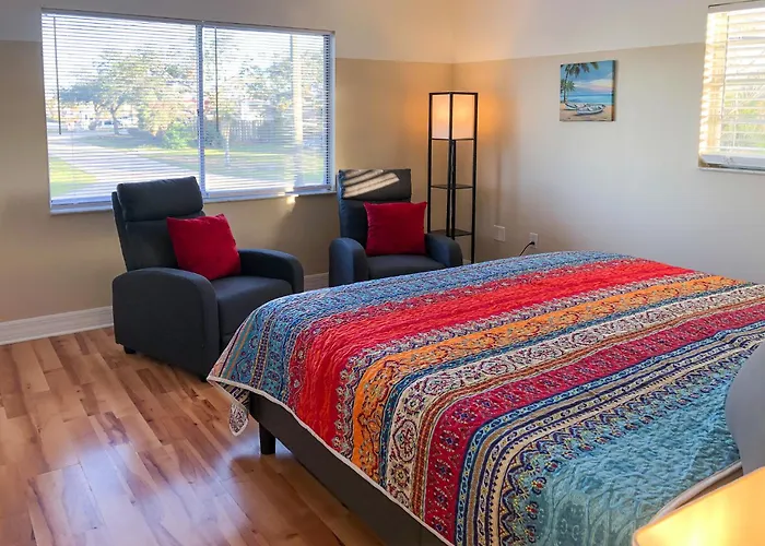 Lazy Cuckoo Inn - Sleek And Stylish Studio Apartments Fort Myers Beach