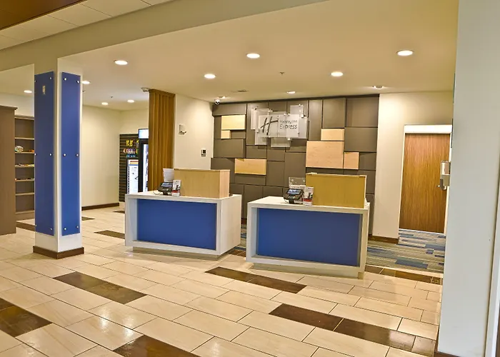 Holiday Inn Express Rochester Hills By Ihg