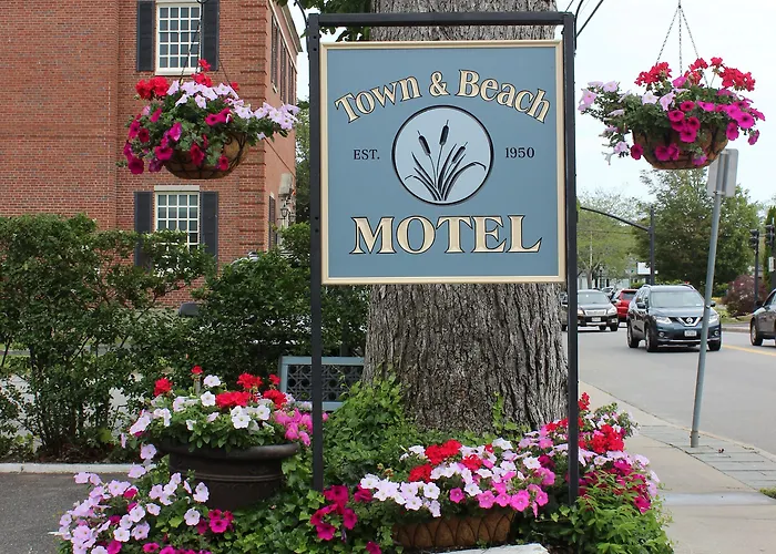 Town & Beach Motel