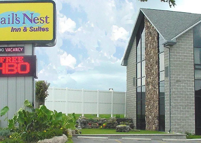 Quail'S Nest Inn & Suites