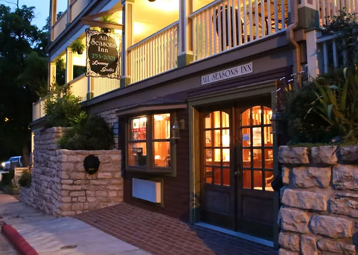 All Seasons Inn Eureka Springs
