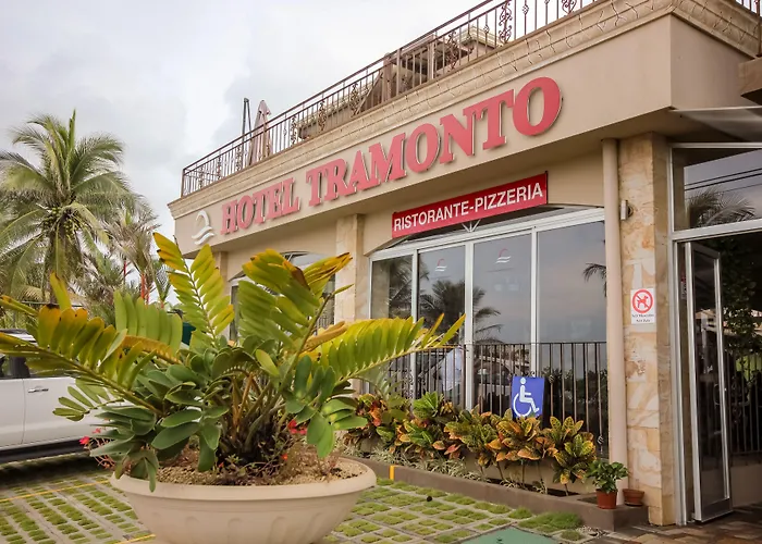 Beachfront Hotel Tramonto Jaco