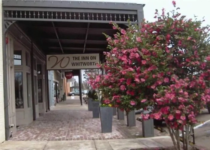 The Inn On Whitworth Brookhaven