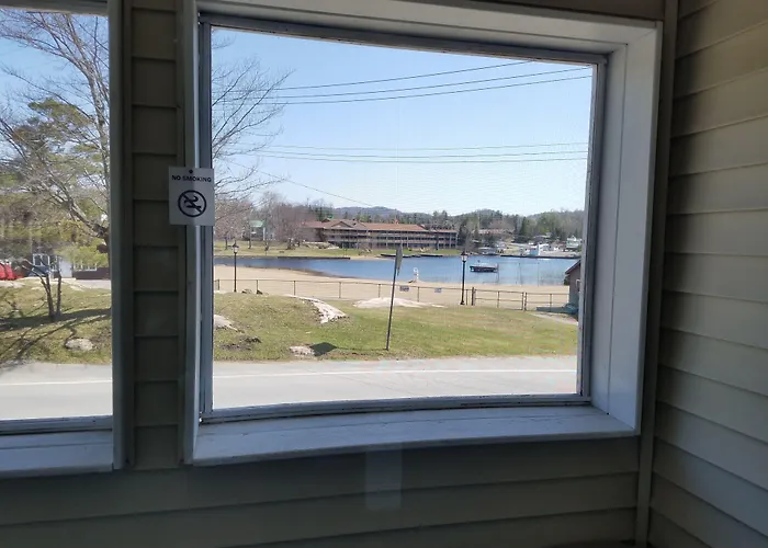Clark'S Beach Motel Old Forge