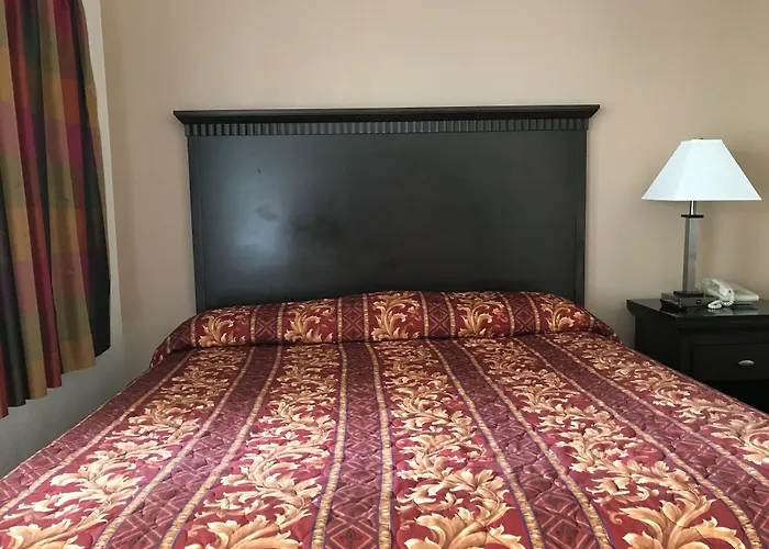 Townhouse Motel Weed