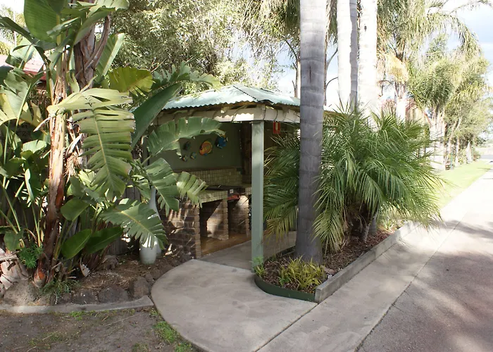 Sandbar Motel