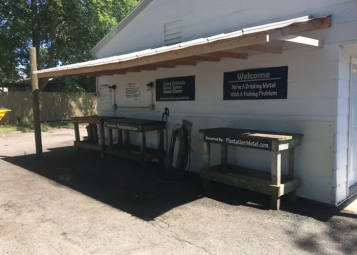 Plantation Motel