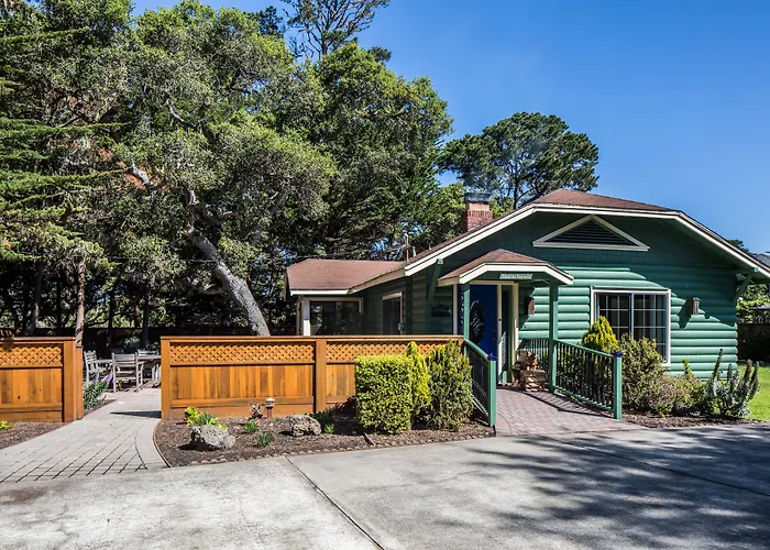 Andril Fireplace Cottages Pacific Grove
