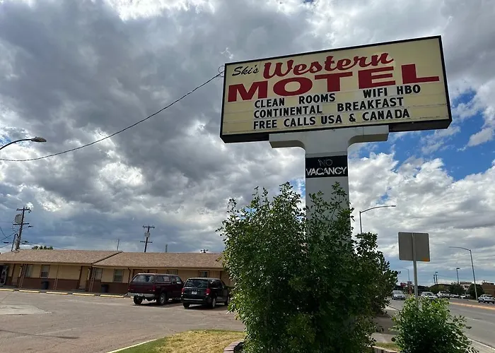 Ski'S Western Motel