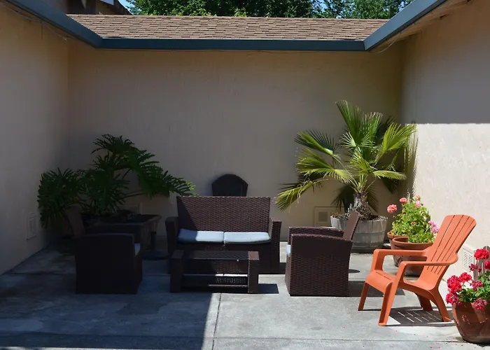 Carlin'S Cottage Court Calistoga
