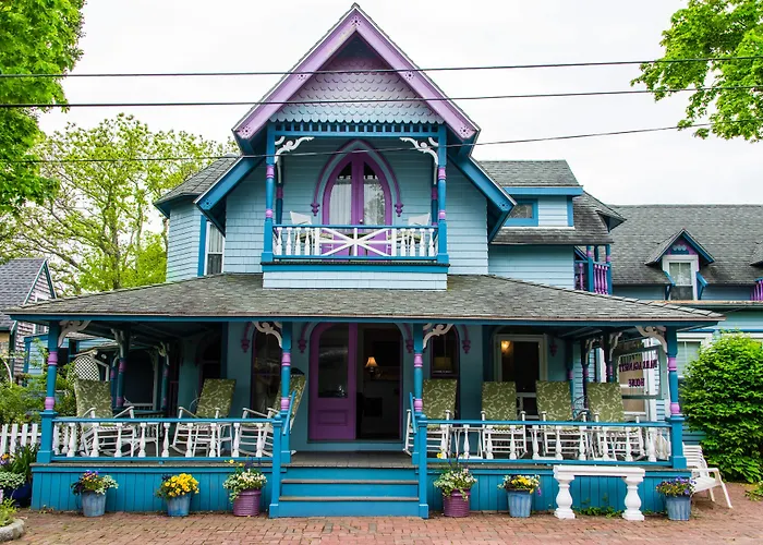 Narragansett House Bed & Breakfast Oak Bluffs