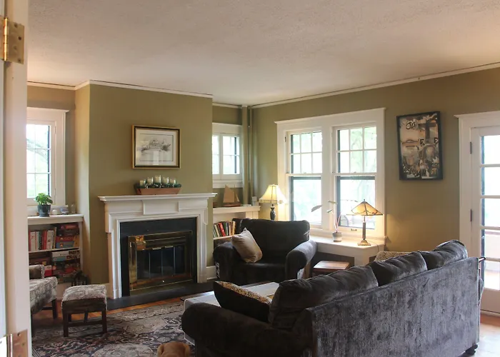 Brown Street Inn Bed And Breakfast
