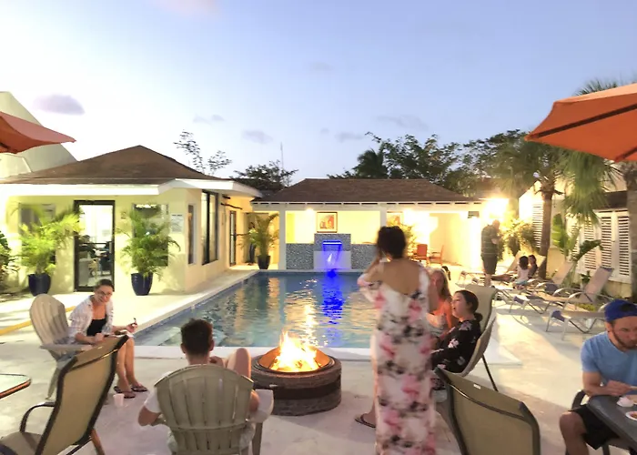 Colony Club Inn & Suites Nassau