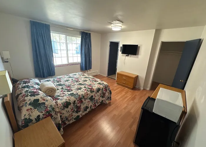 Travelers Motel