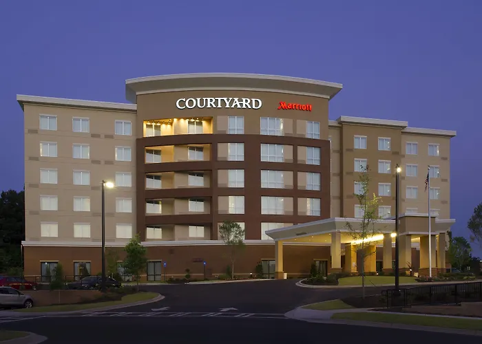 Courtyard By Marriott Atlanta Ne/Duluth Sugarloaf Hotel