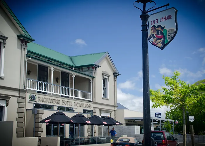Racecourse Hotel And Motor Lodge