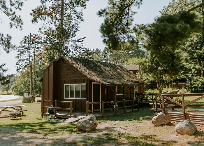 Silver Rapids Lodge & Campground Ely